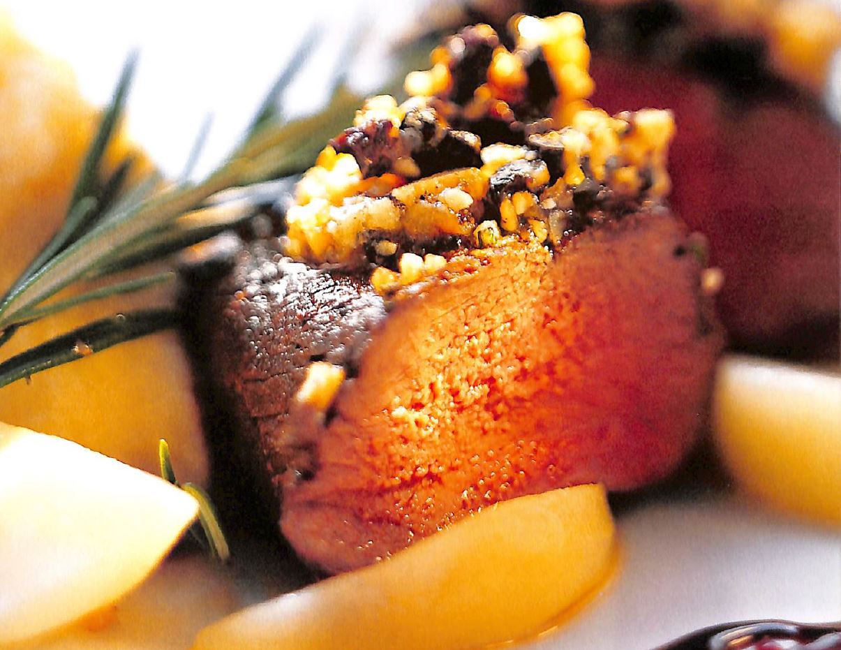 Cover Image of Gratinierter Rehrücken mit Sellerie-Birnen-Püree