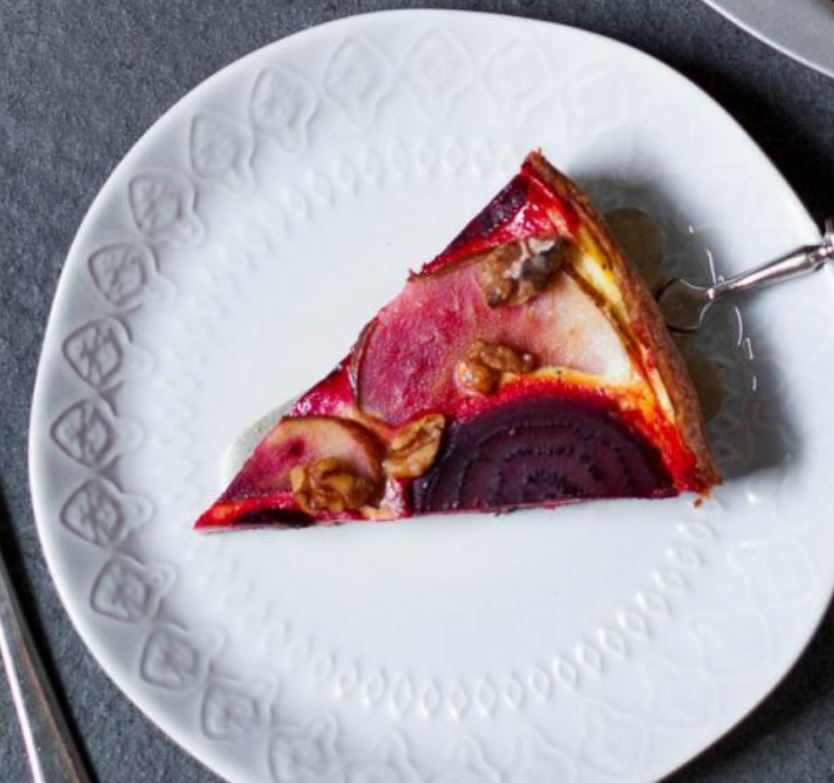 Cover Image of Rote Bete-Birnen Quiche mit Ziegenkäse